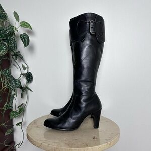 Vintage 90s 2000s slouchy knee high chunky rounded toe platform high heel boots